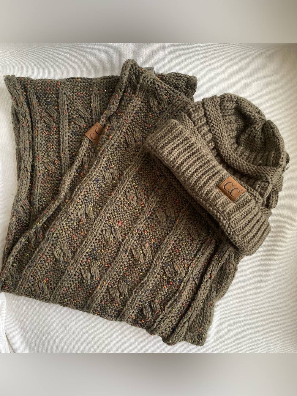 Women's Beanie Hat & Infinity SOFT Scarf Set Bundle